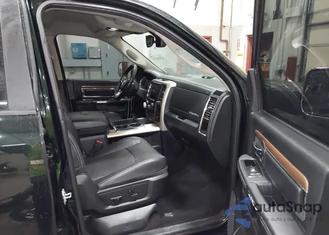 2015 Ram 1500 Laramie из США, поврежденный, VIN 1C6RR7VMXFS662819